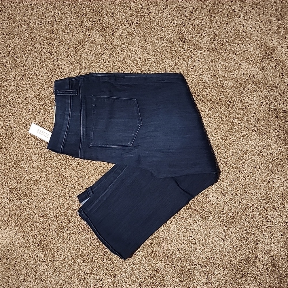 Chicos crop dark wash Jeans size 00